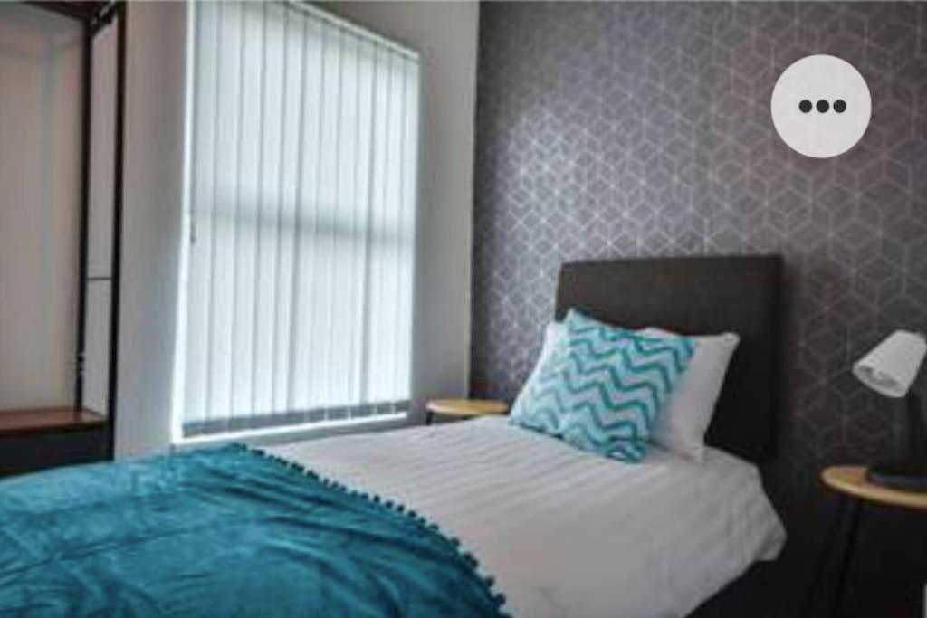 Antonio Str Liverpool 6 Beds Esterno foto