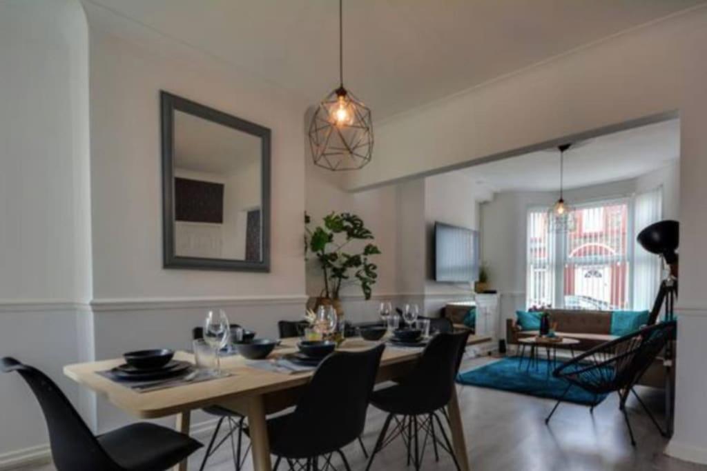 Antonio Str Liverpool 6 Beds Esterno foto